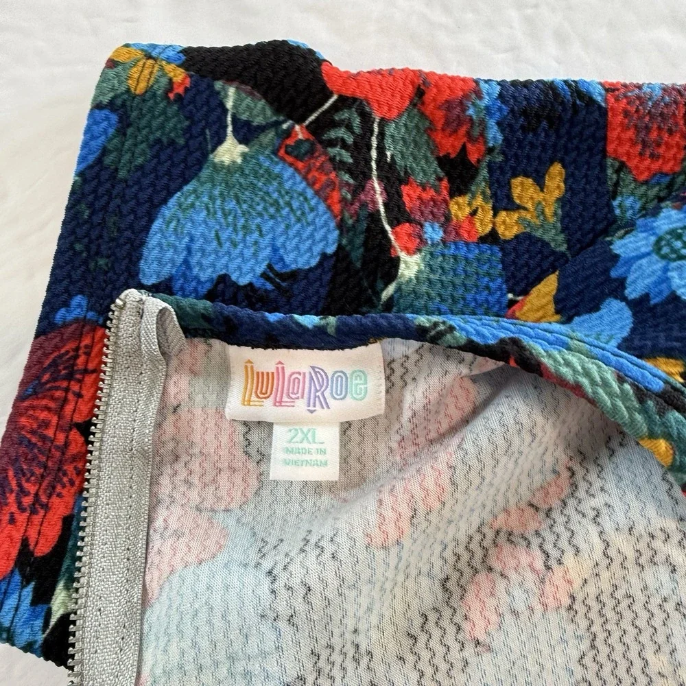 LuLaRoe Red Blue Colorful Floral Pockets Stretch Amelia Dress Size 2X‎